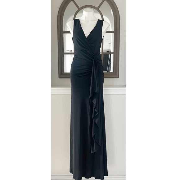 Donna Karan New York Social Occasion V-Neck Ruched Gown in Black Size 6 NWT $495